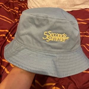 5 seconds of summer bucket hat
